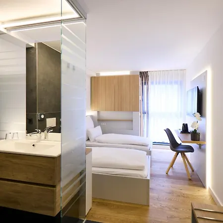 Evermore Nuernberg - 3*